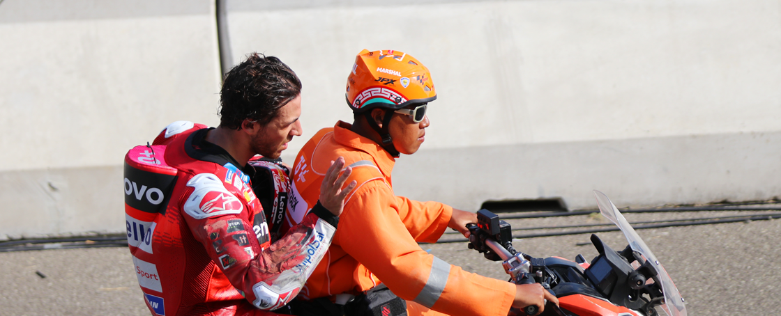 Helm Marshal WSBK Mandalika 2022 Ternyata Produk Lokal Bikinan JPX Helmet